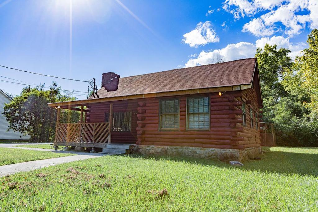 Authentic Log Cabin Mins From Chatts Best Sites Villa Chattanooga Buitenkant foto